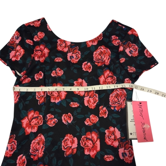 NWT Betsey Johnson Full Bloom Floral Print Scuba Knit Cocktail Dress Women's 8 - Picture 6 of 9